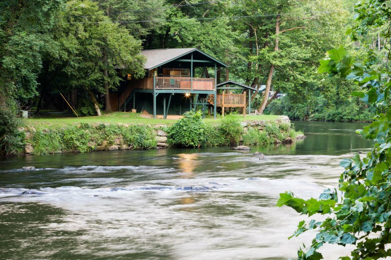 River Romance Holiday home Sylva